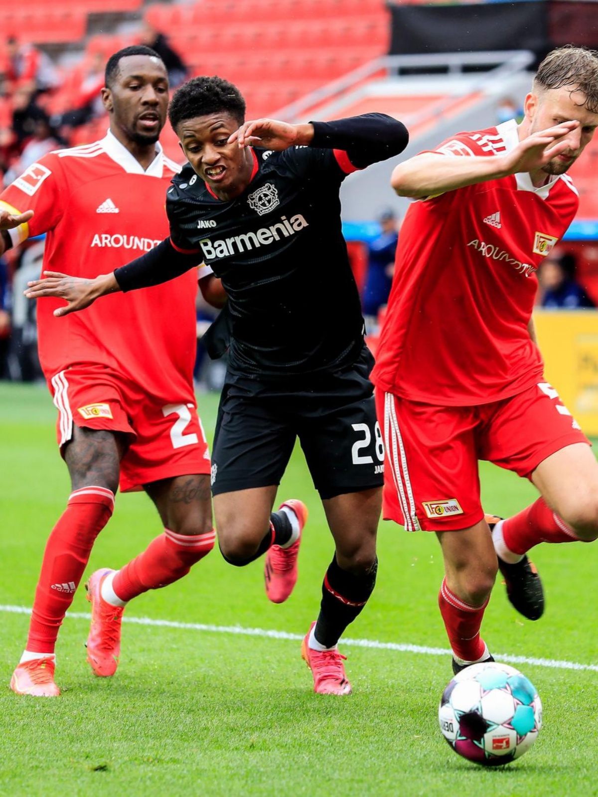 新奥尔良鹈鹕转会期伤情更新，志在法甲名次提升，赛场秩序良好，年轻球员得到机会的简单介绍