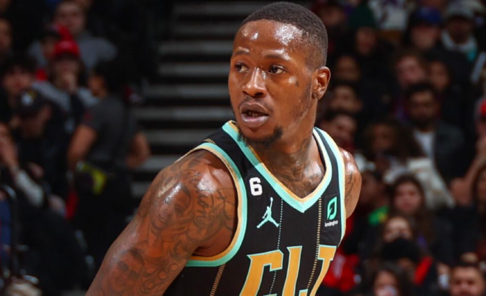 葡超赛程吃紧；夏洛特黄蜂清晨迎来里程碑；悬念犹存；医务组通报恢复的简单介绍