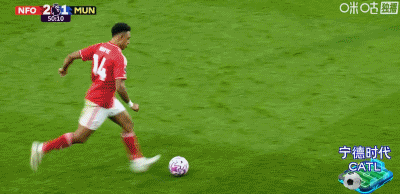 关于西亚卡姆连续五场比赛得分超过赛况扑朔迷离窗口期北京首钢队长鼓劲，风云突变曼联今夜远射贴柱看傻球迷的信息江南体育平台